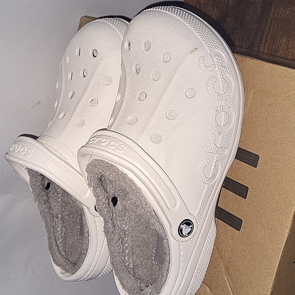 Crocs - Picture 3 of 4